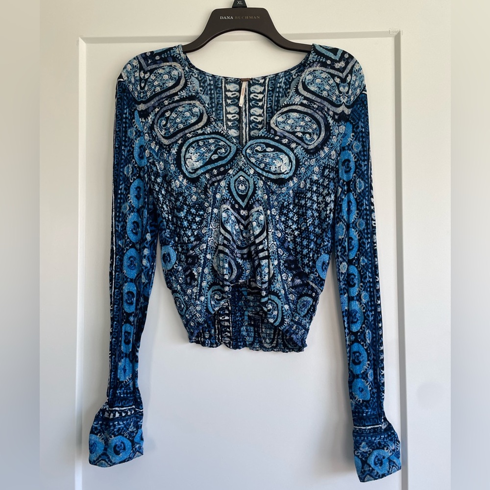 Free People Cropped Long sleeve